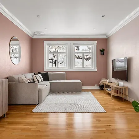 Northcoast By Paramount * 트롬쇠