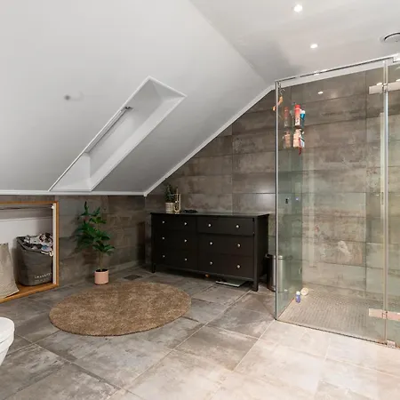 Northcoast By Paramount *