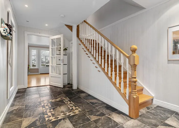 Northcoast By Paramount * 트롬쇠